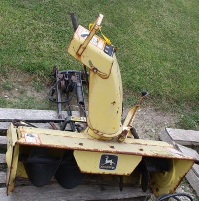 John Deere 246 Snow Thrower